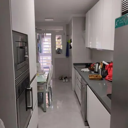 Daire Sor - 2 Dormitorios, Parking, Wifi, Centro A 200 Metros, Playa A 900 Metros Torremolinos